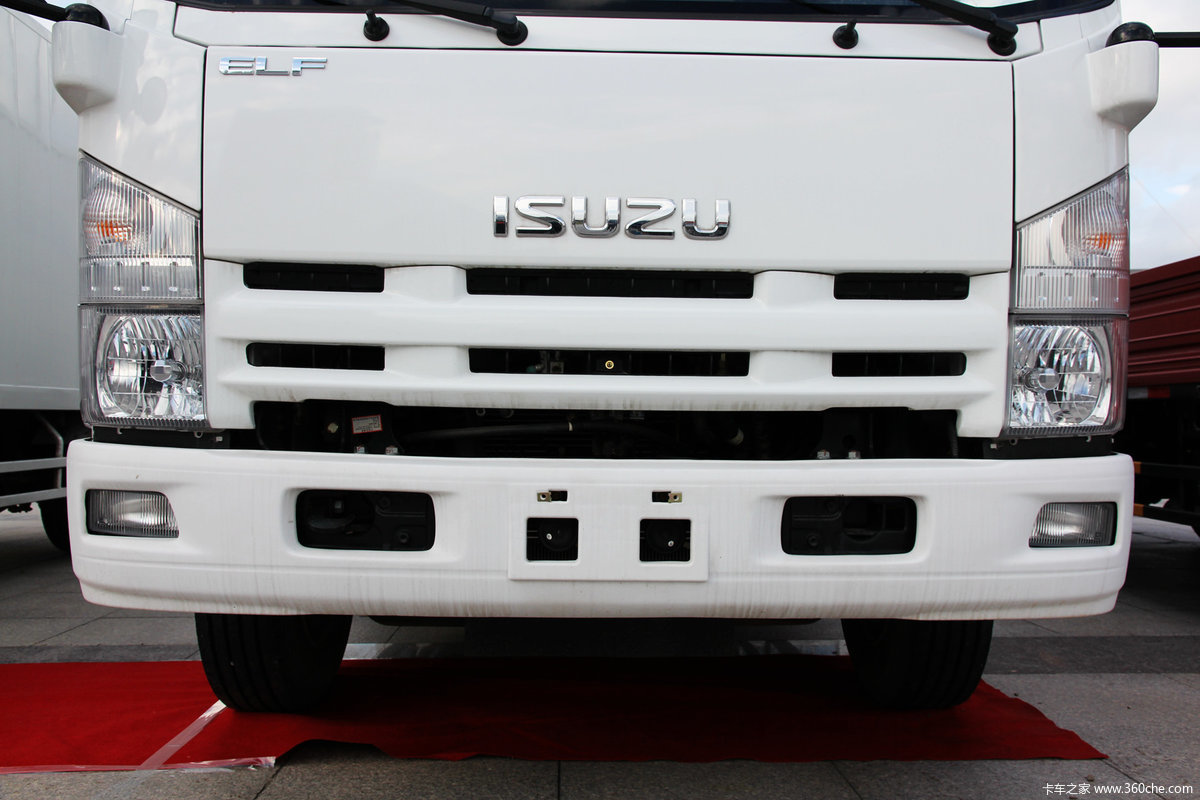 庆铃 五十铃700p 4x2 载货车