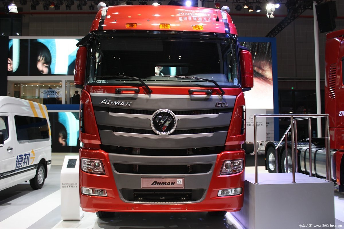 欧曼gtl 超能版 430马力 6x4牵引车