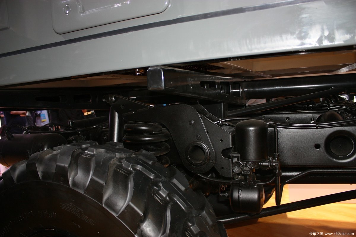 奔驰乌尼莫克u4000 4x4越野房车