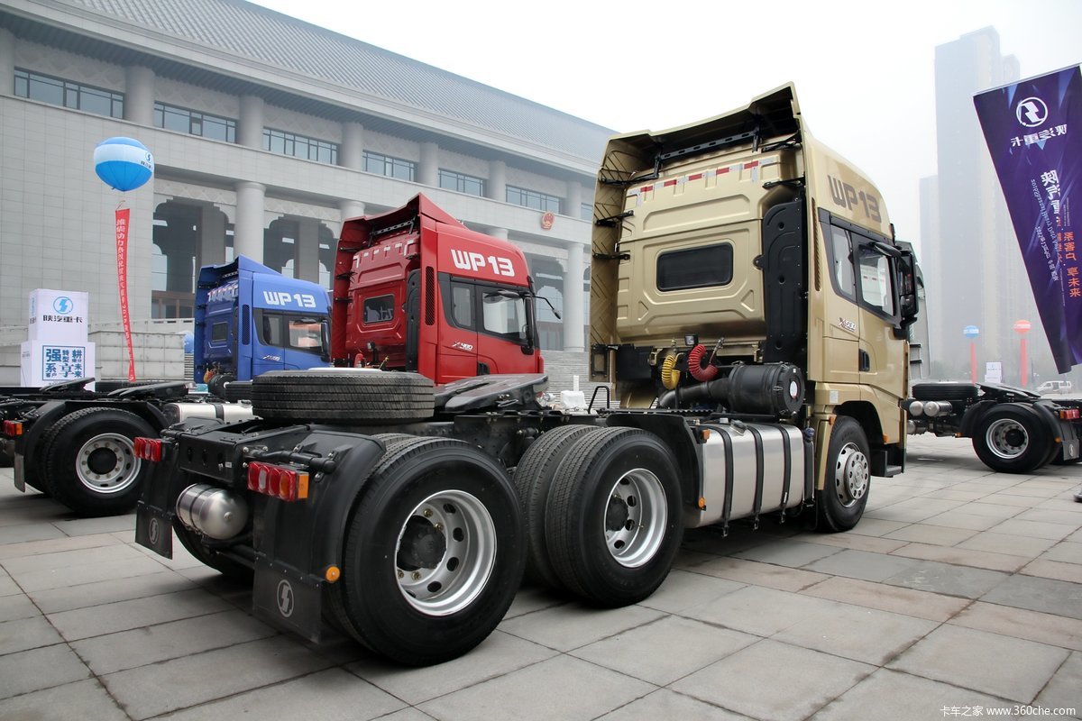 【图】黄金版德龙x3000轻量化6x4牵引车_卡车之家