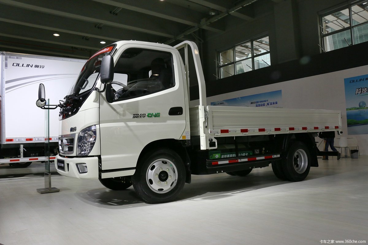 > 2016福田超级卡车展奥铃展台 > 奥铃 cng/汽油 两用轻卡 5/115