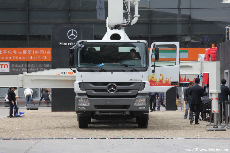 奔驰4141混凝土泵车