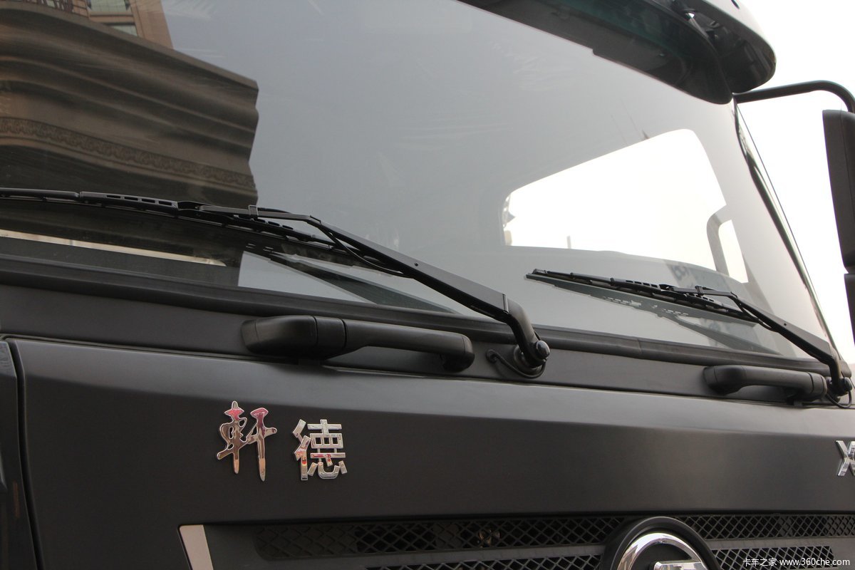 陕汽商用车 轩德 x6 6×2 载货车