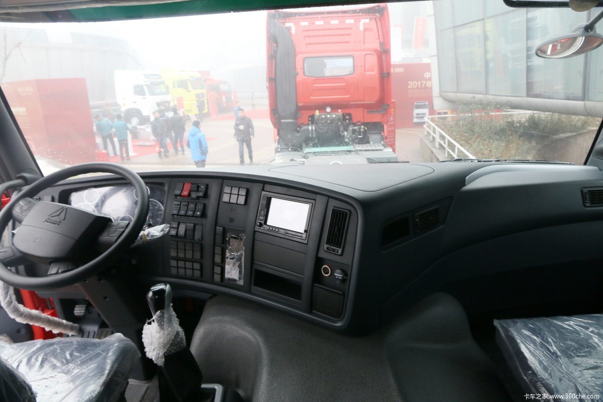 【图】中国重汽 HOWO TX重卡 460马力 6X4 牵引车(ZZ4257V324GE1)_实拍图片_1267143_卡车之家