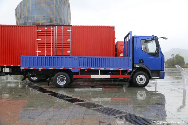 东风柳汽 乘龙l3 4x2 栏板载货车