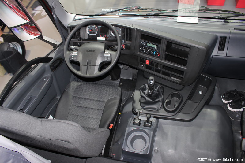 庆铃巨咖 460马力 6x4牵引车