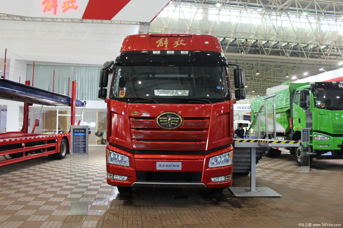 一汽解放新j6p南方版460马力6x4牵引车