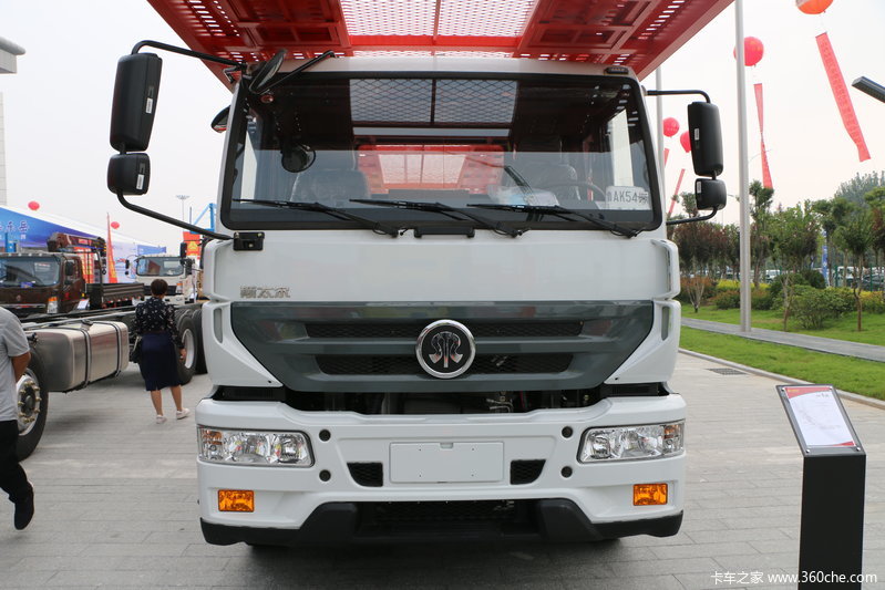 重汽斯太尔m5g210马力4x2轿运车