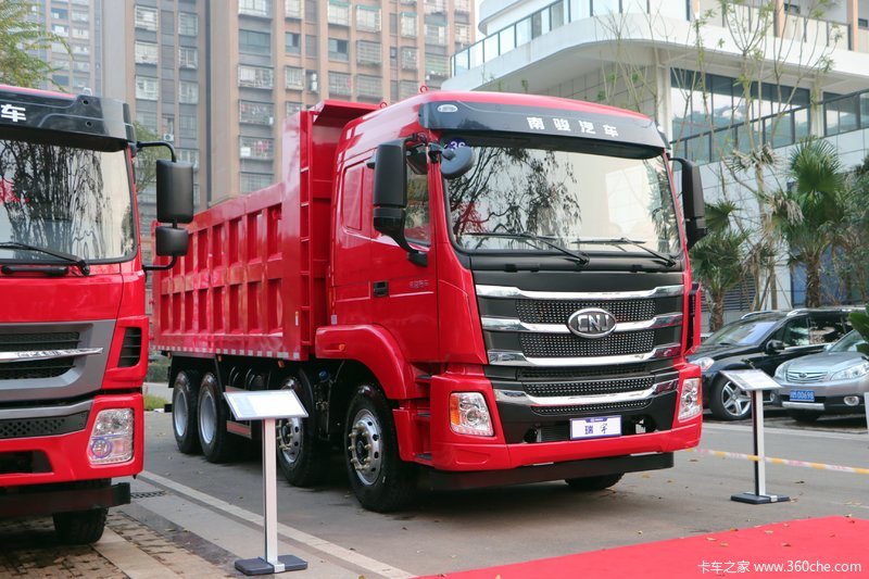 南骏瑞宇k60d300马力8x46米自卸车