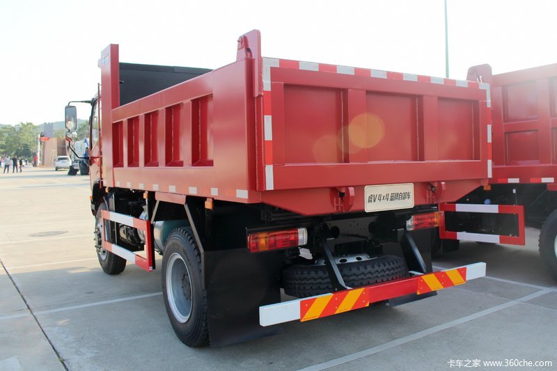 解放虎v 140马力 4x4 自卸车