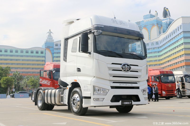 解放j7 550马力 4x2牵引车
