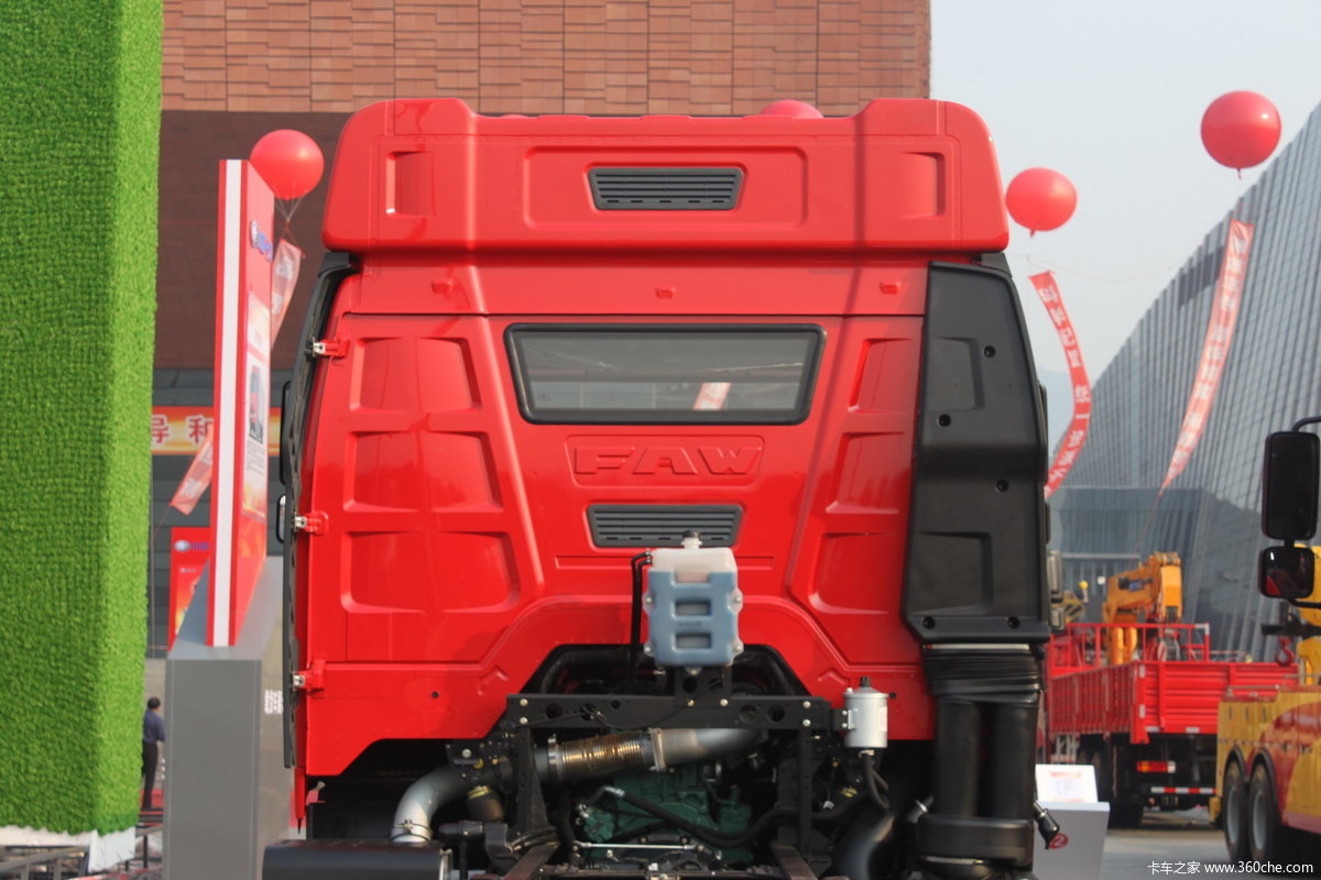 解放j6p 载货车