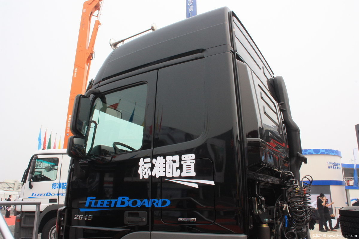 奔驰actros重卡2646牵引车