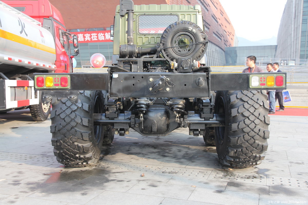【图】解放平头6x6越野载货汽车底盘_卡车之家
