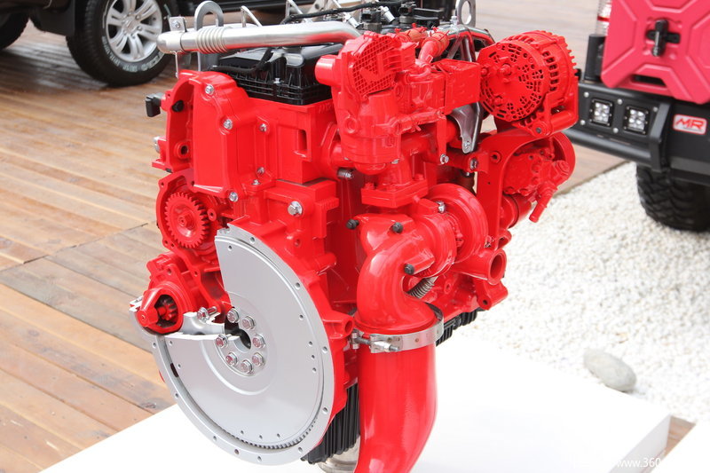 福田康明斯isf2.8l 发动机