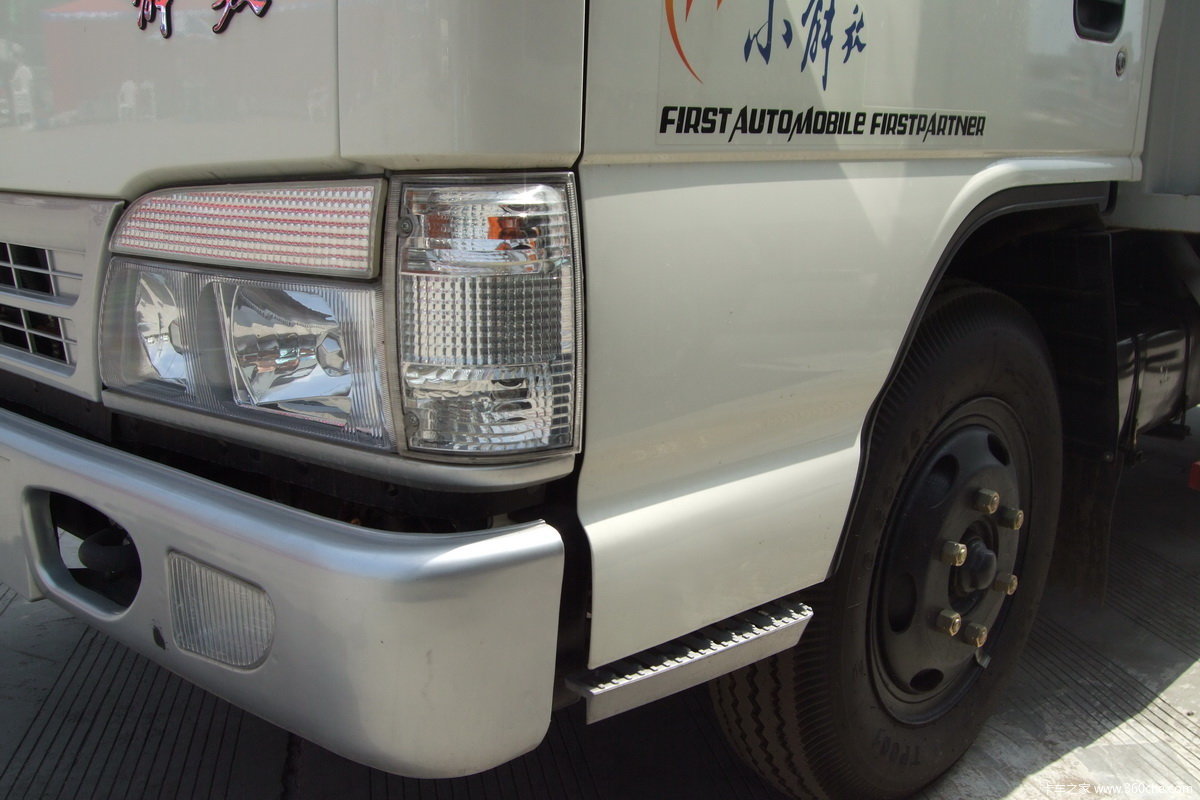 > 2009年车展与活动 > 山西物流车展 > 一汽解放卡车展台 > 小解放单