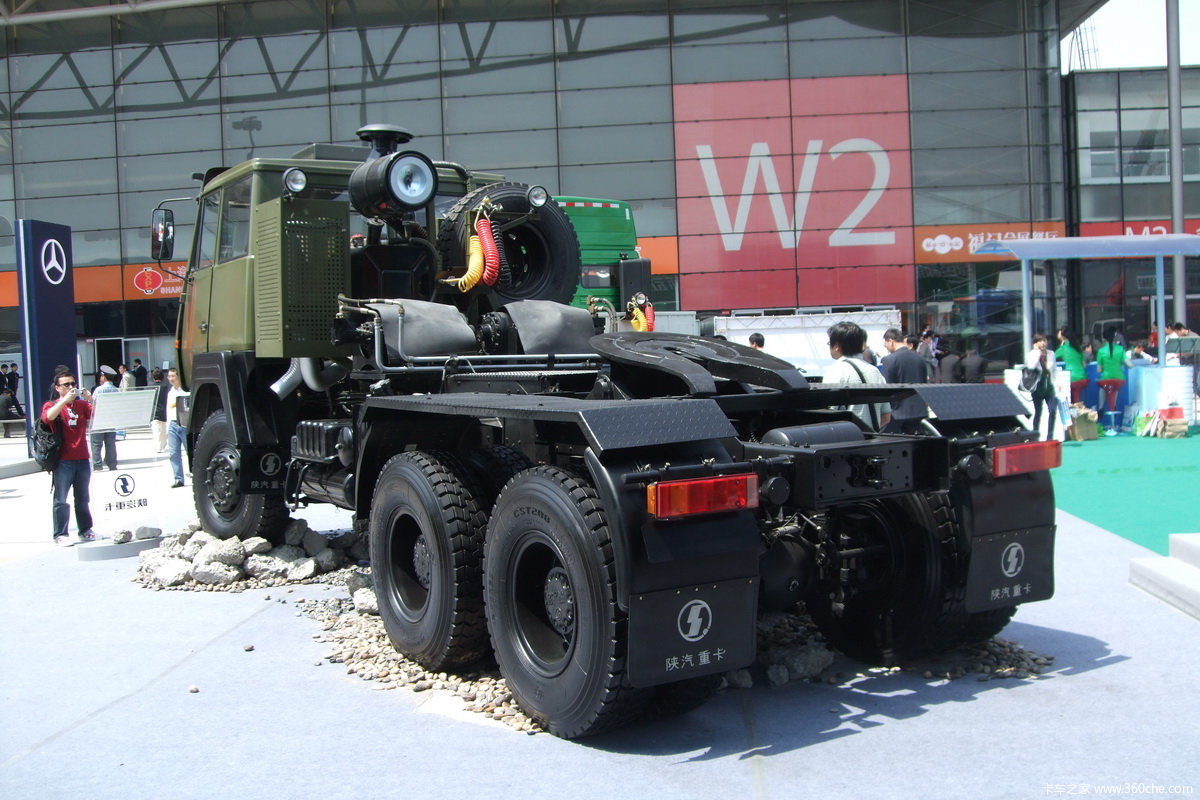 陕汽军用越野卡车