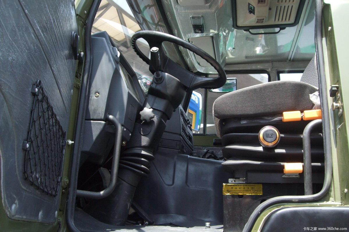 陕汽 军用越野卡车