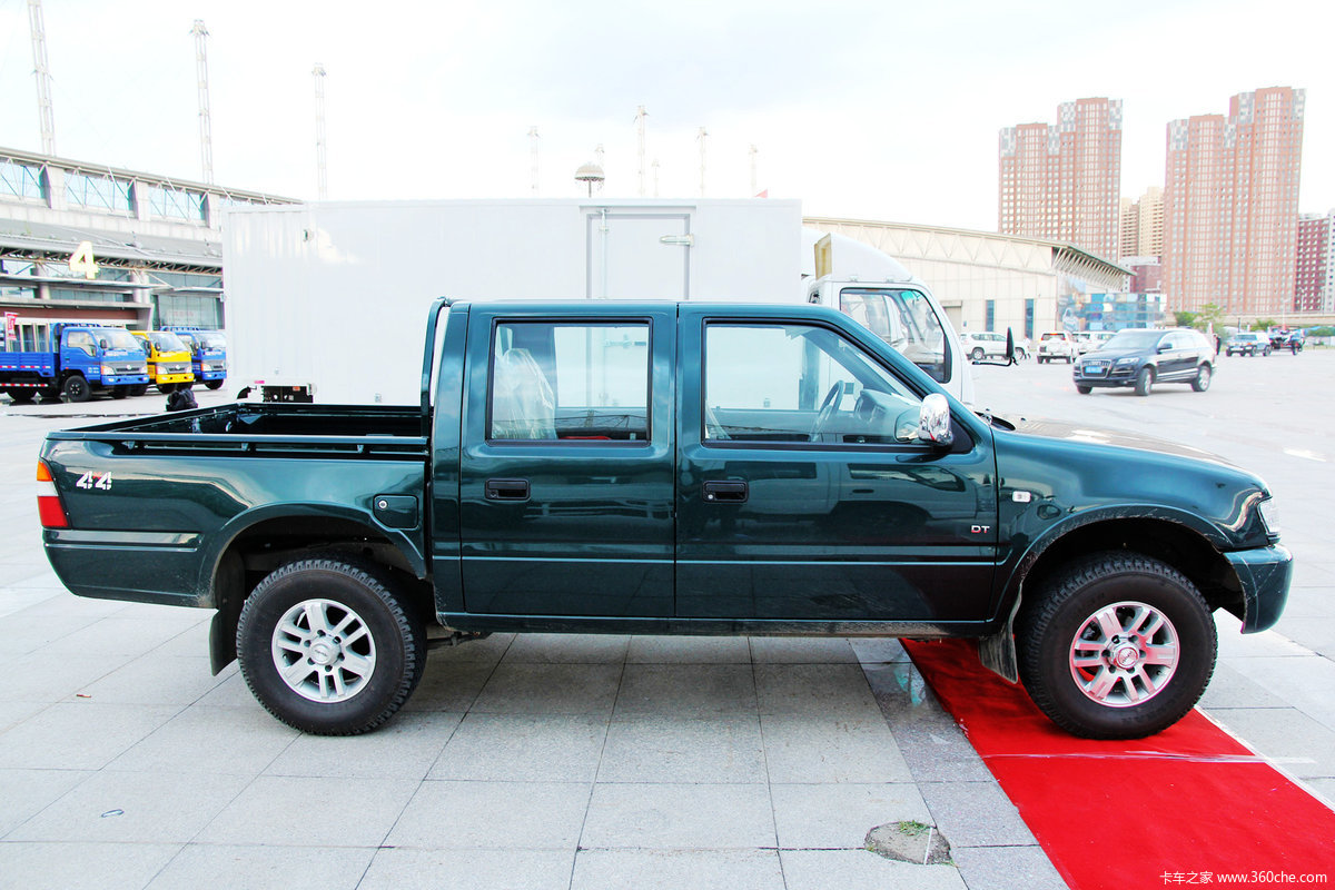 庆铃五十铃4x4皮卡