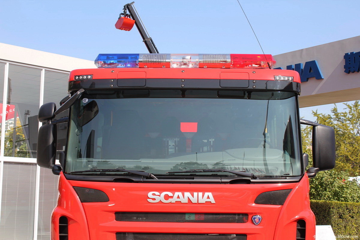 斯堪尼亚p4206x4水罐消防车