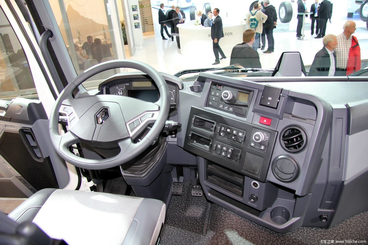 汉诺威车展:雷诺 range t 430马力 4x2 牵引车