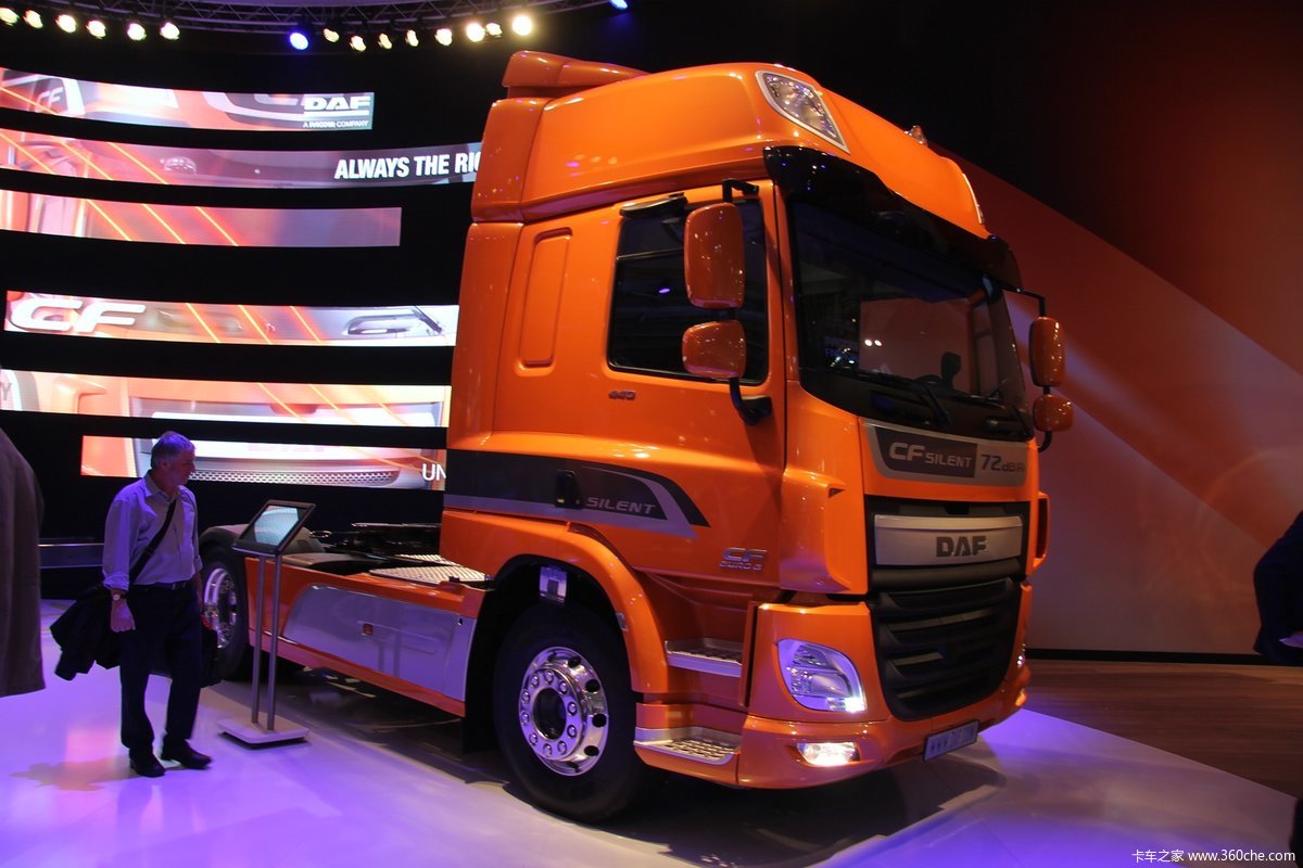汉诺威车展:达夫 cf 440马力 4x2 牵引车