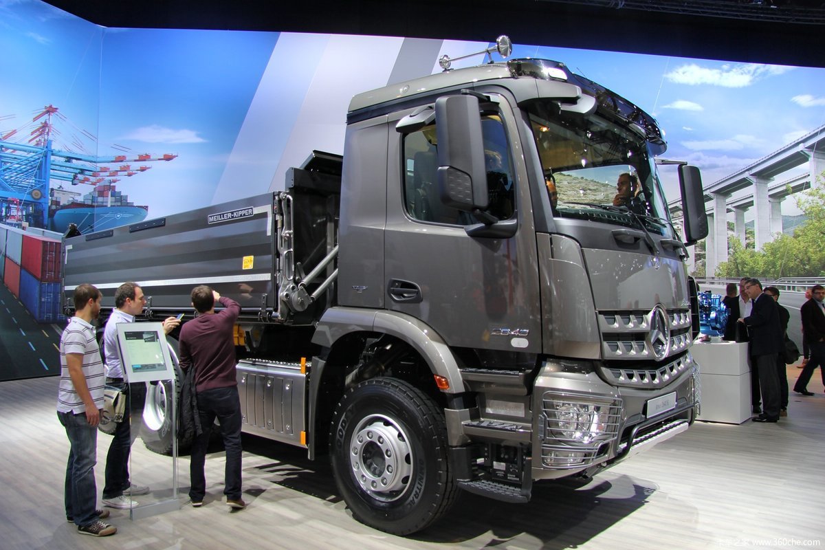 【图】汉诺威车展:奔驰 arocs 2643 430马力 6x4 自卸车_卡车之家