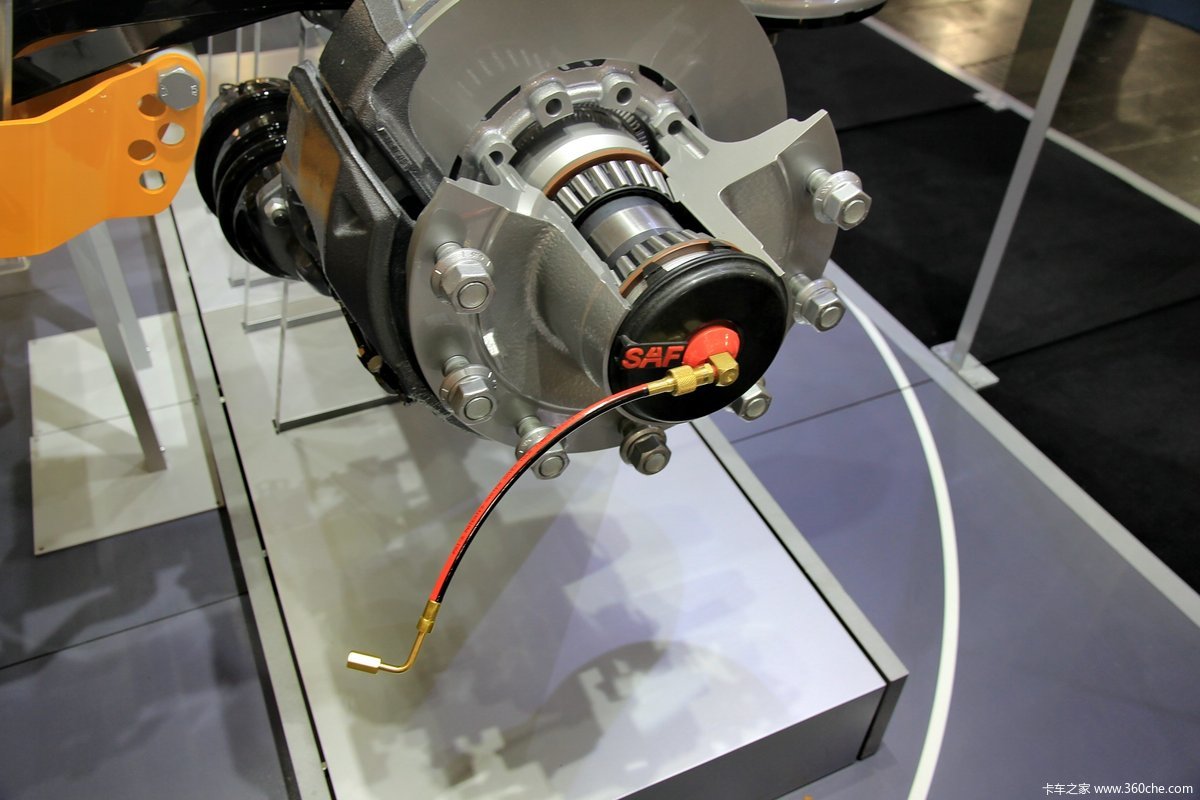 汉诺威车展:saf 车桥展台