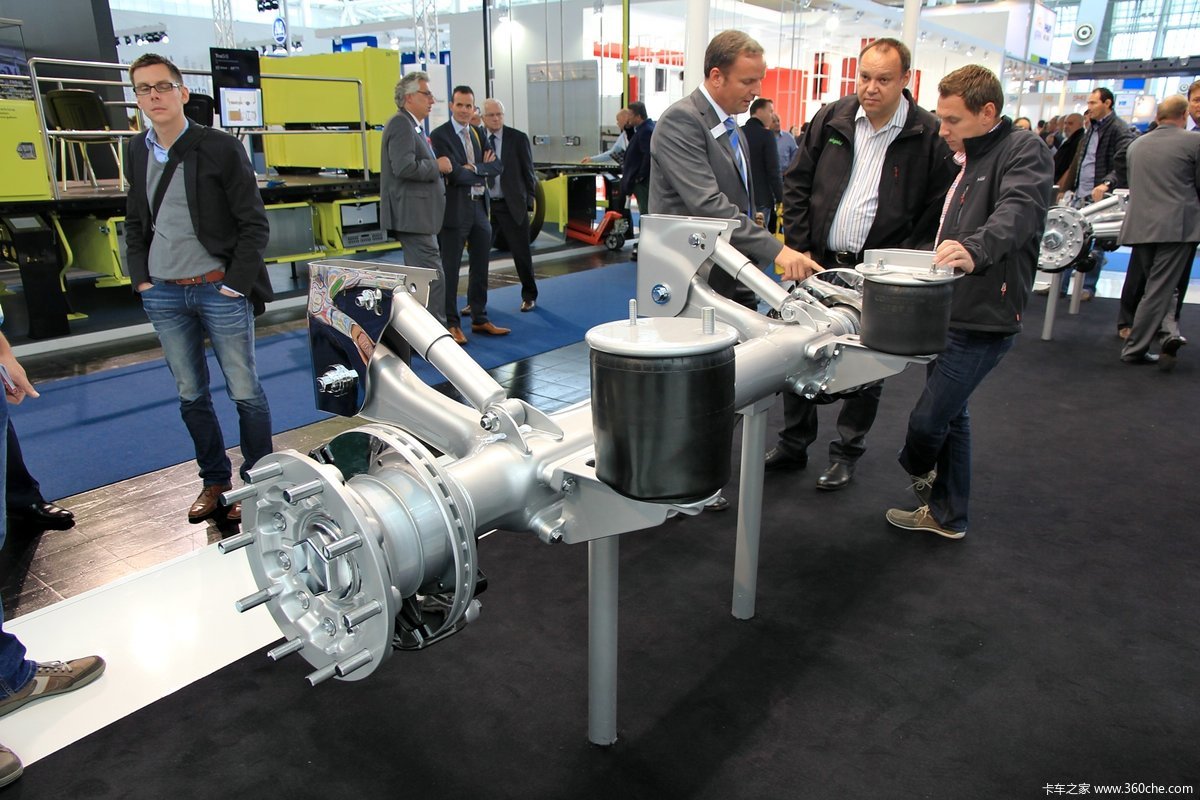 汉诺威车展:奔驰车桥