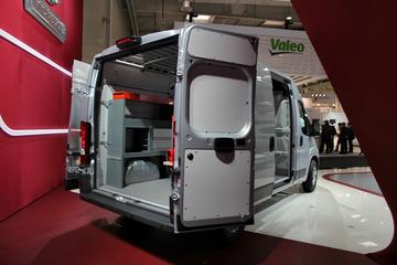 ŵչ Ducato 33 Van