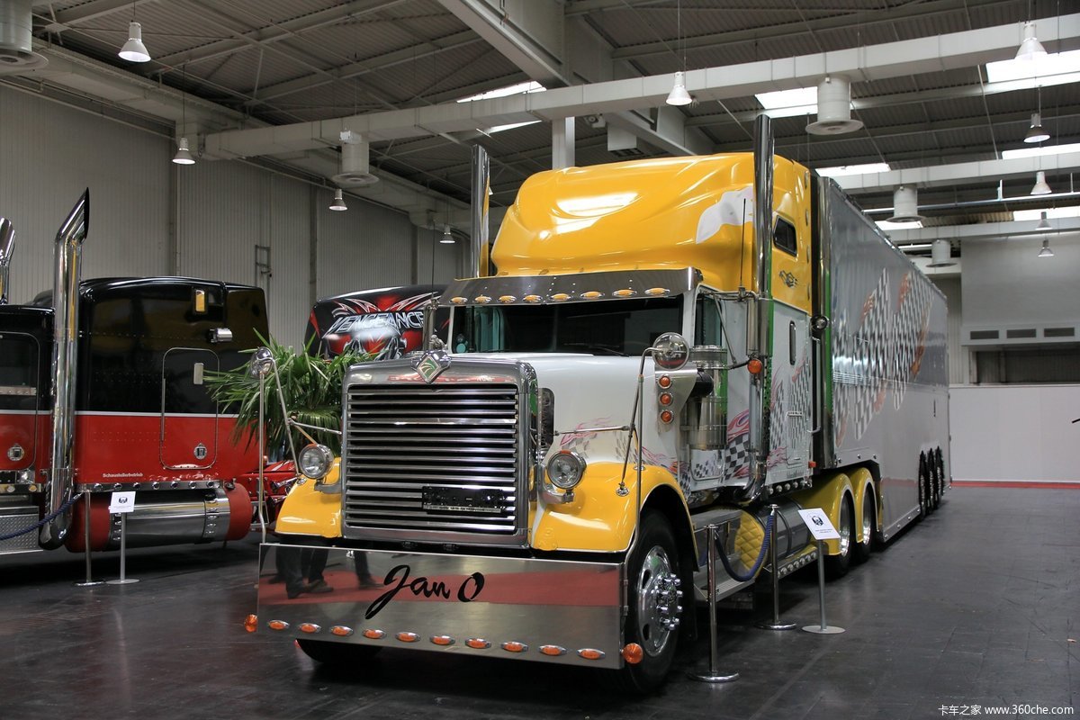 汉诺威车展彩绘长头车