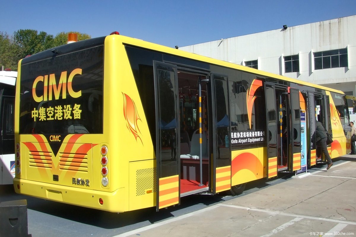 机场设备展机场摆渡车