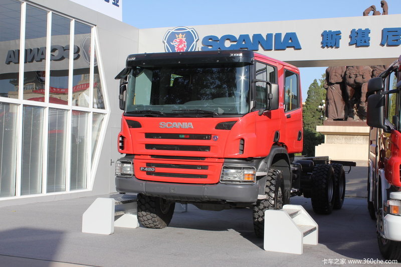 斯堪尼亚p4206x6消防车底盘