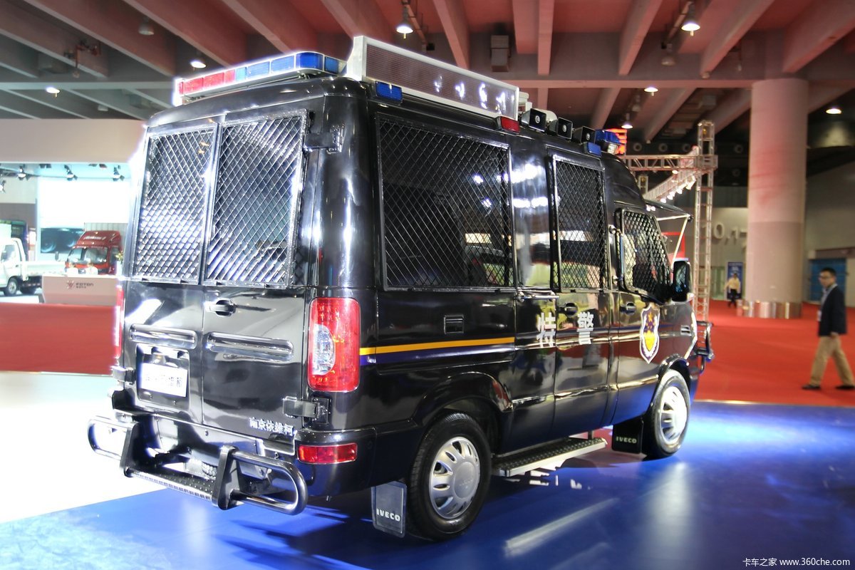 南京依维柯处突车