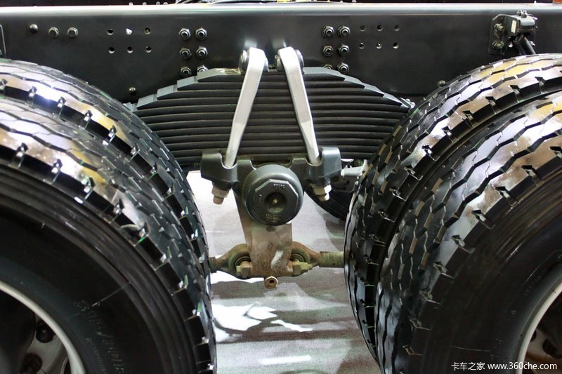 斯堪尼亚p4408x4工程车底盘