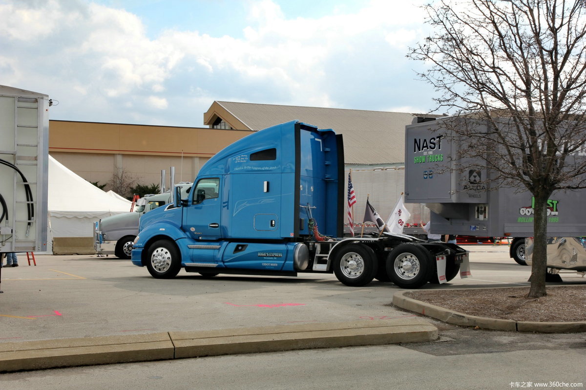 【图】美国中部卡车展探班展台扫描_卡车之家