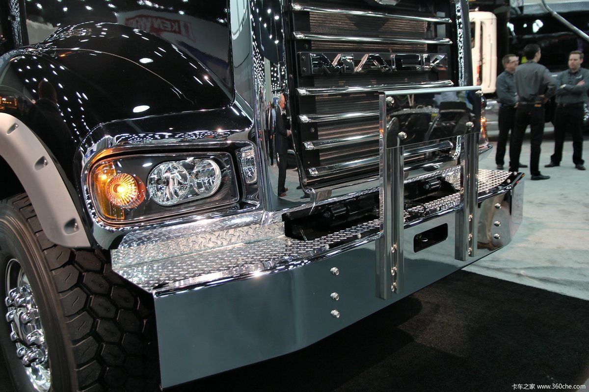 mats:迈克 titan tractor 牵引车