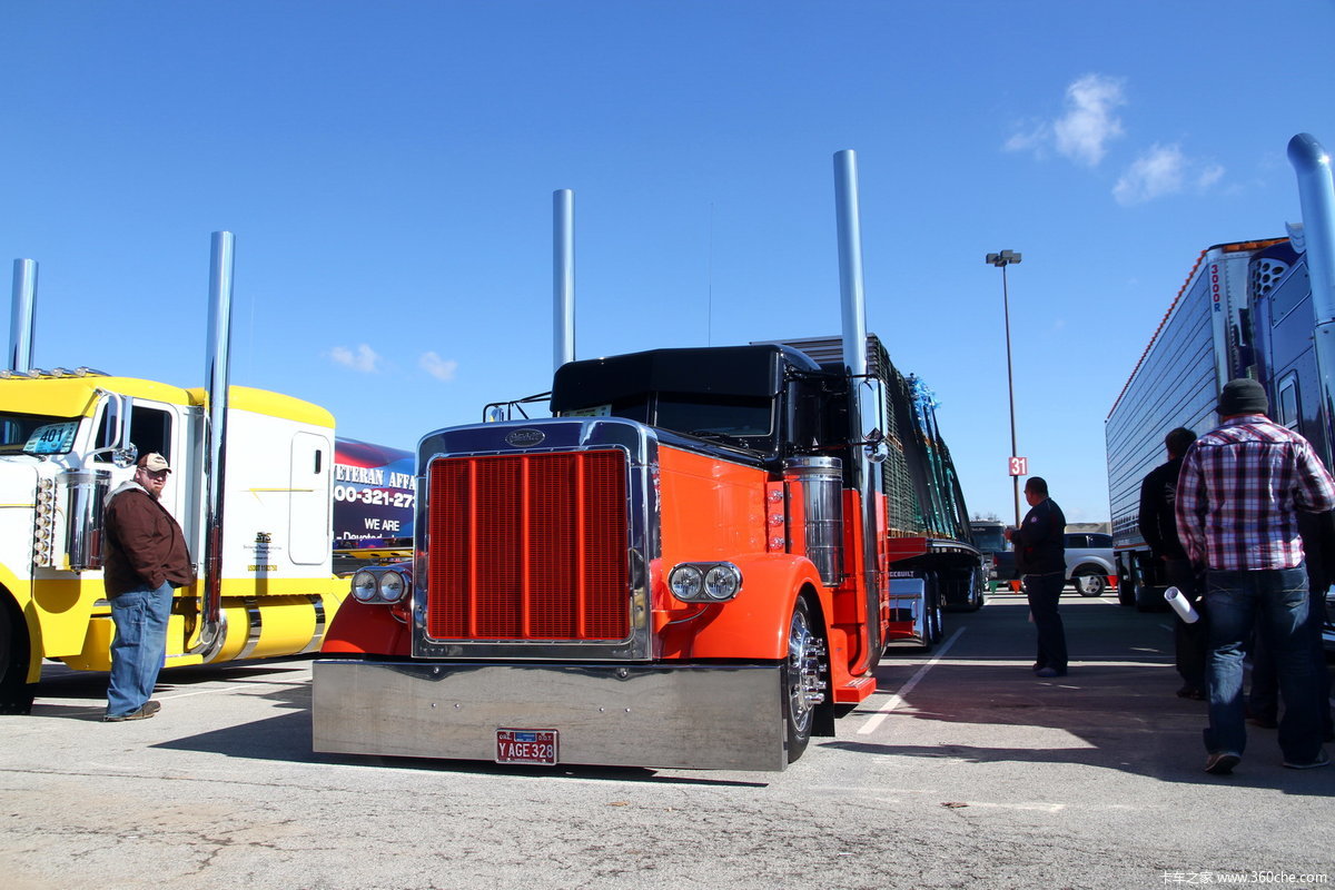 彼得比尔特改装车平板挂