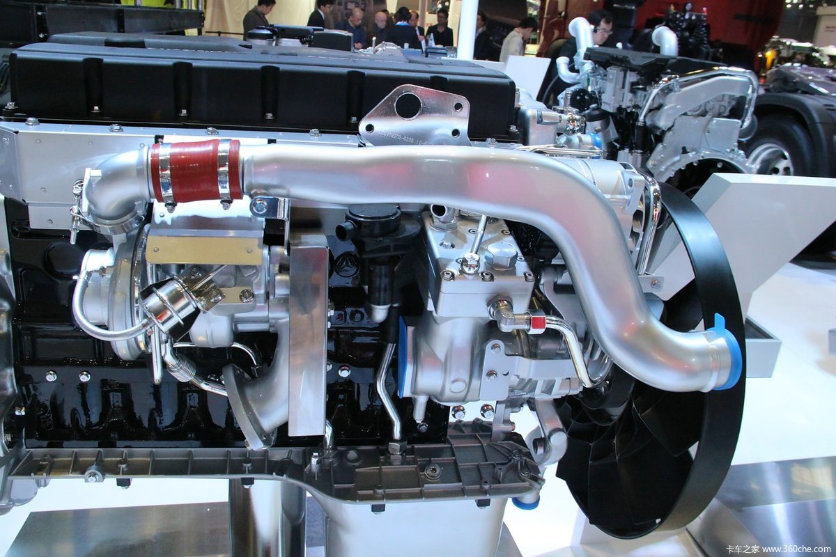 中国重汽 mc07.33-50 国五发动机