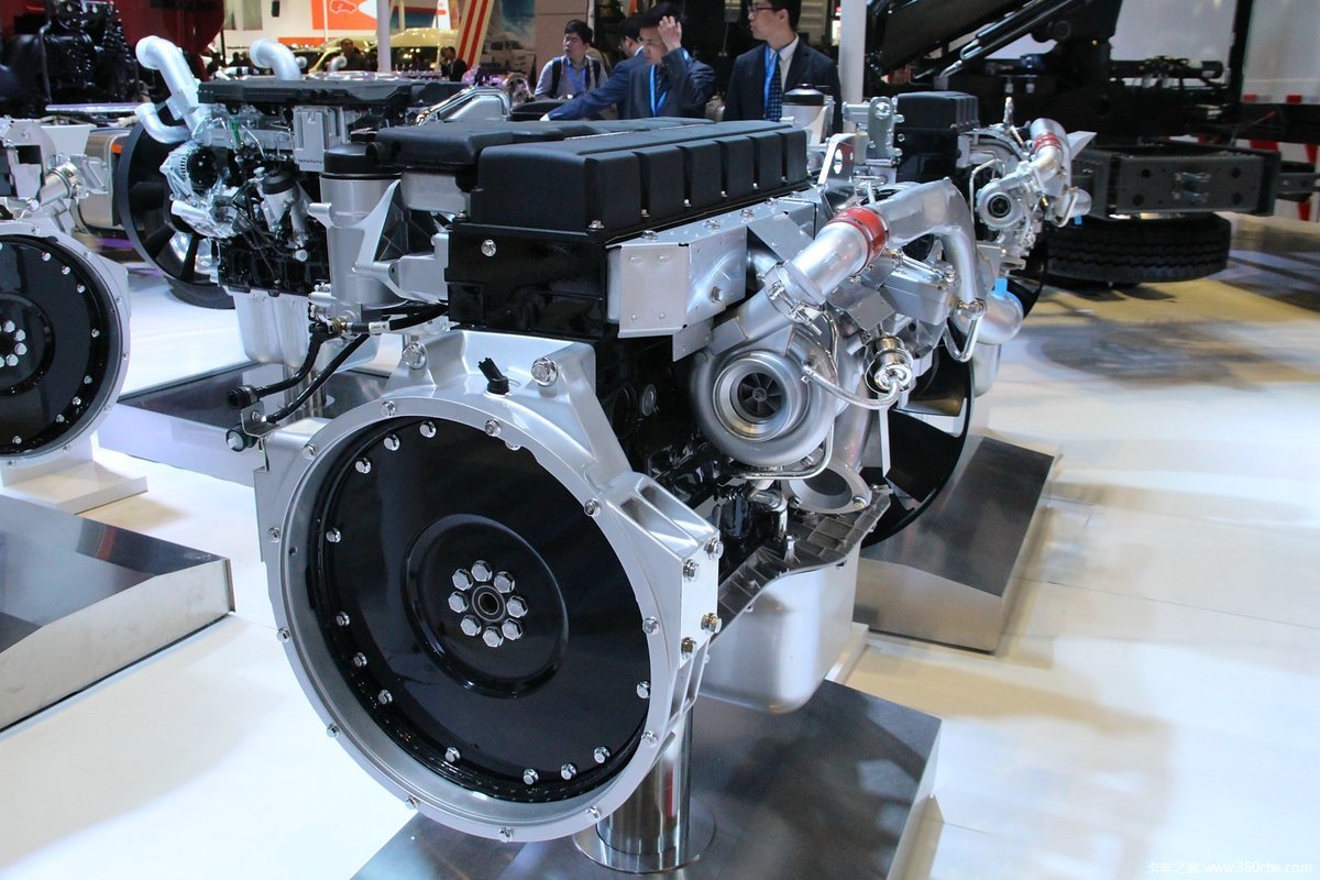 中国重汽 mc07.33-50 国五发动机