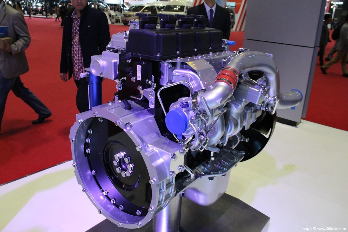 中国重汽mt05国五发动机