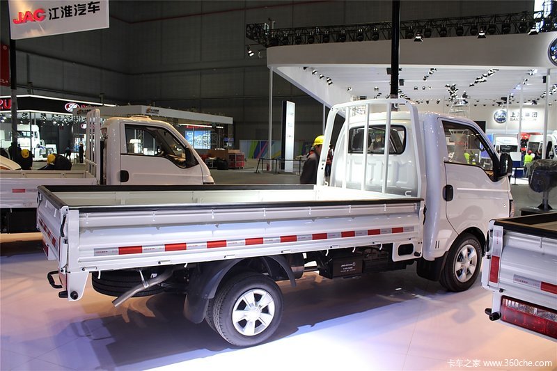 江淮帅铃x小卡宽体