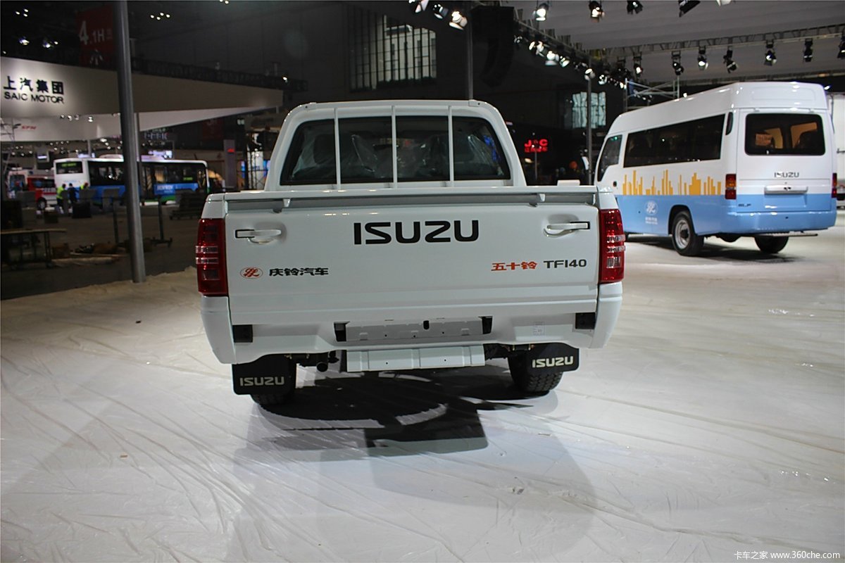 2015款庆铃五十铃皮卡