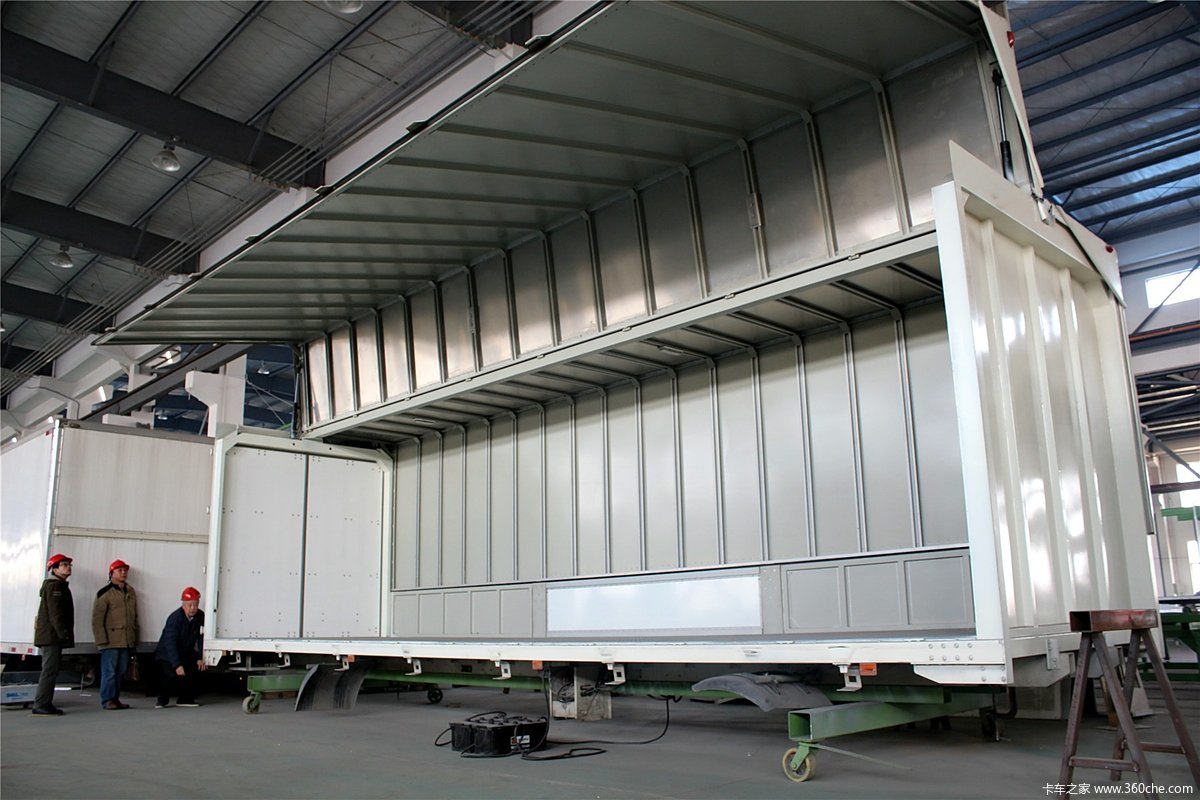 2015常熟申毅卡车箱体厂参观