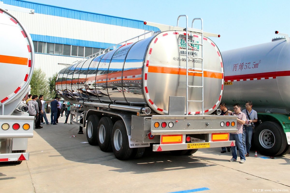 盛润40方 铝合金易燃液体罐车