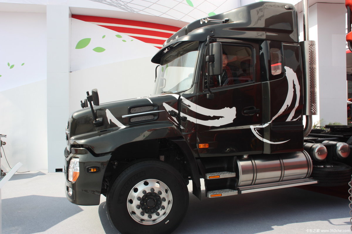 东风天龙长头牵引车