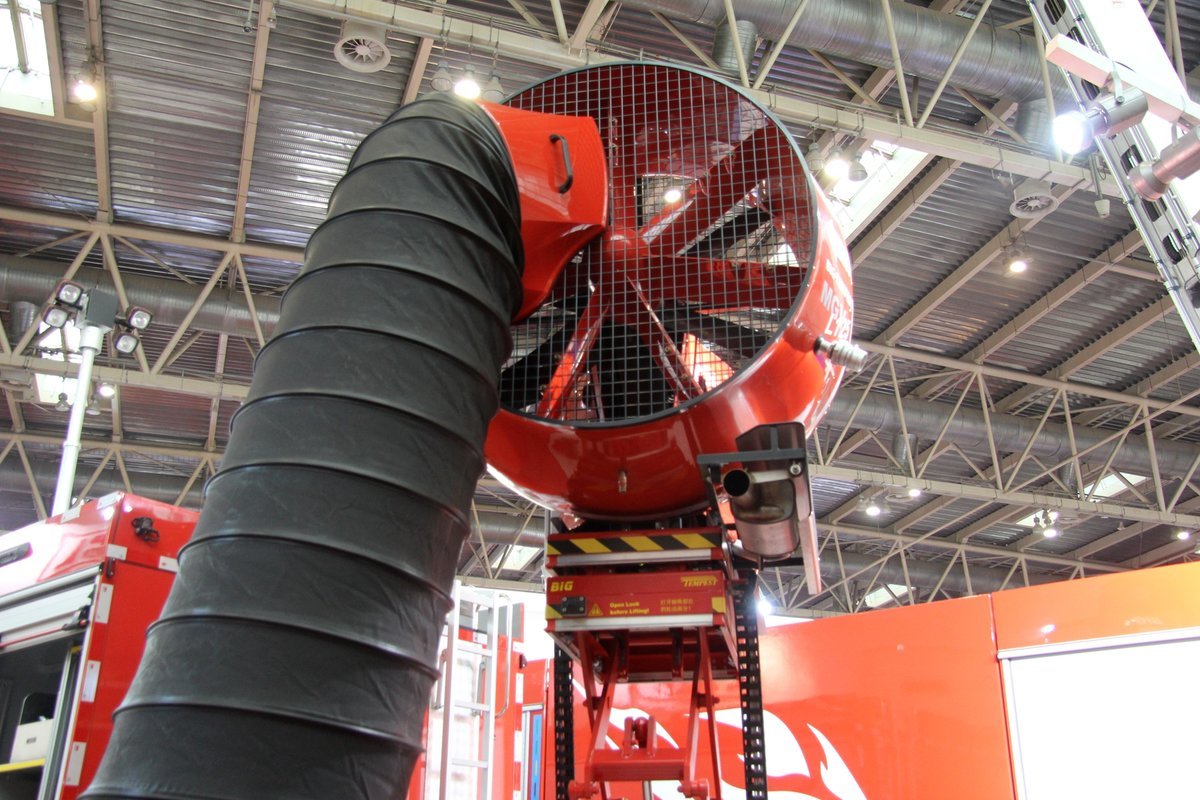 2015消防展安普展台