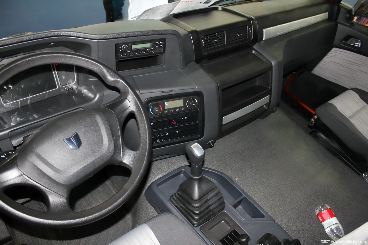 联合卡车u480480马力6x4牵引车