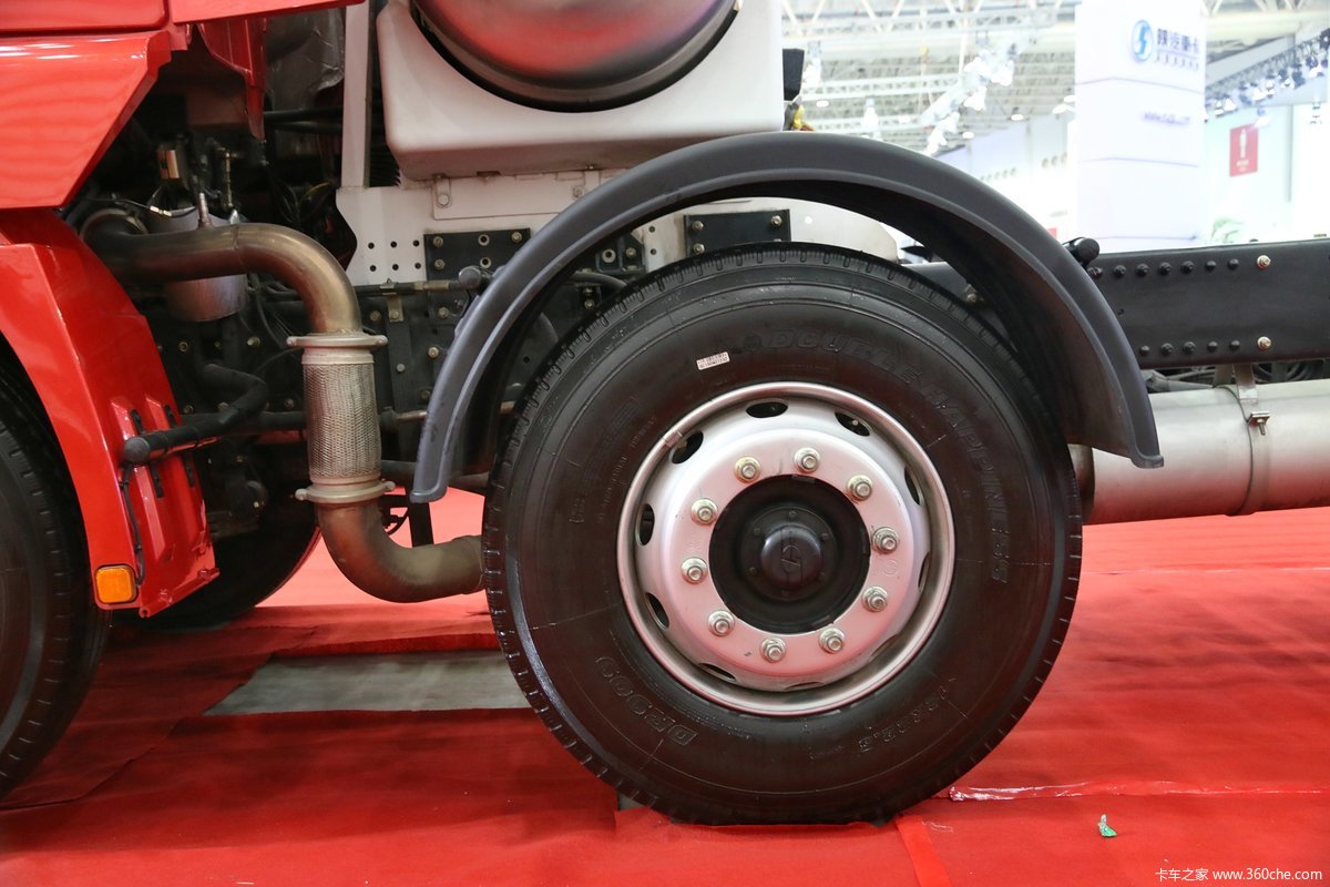 陕汽新m3000 460马力 6x2 lng牵引车