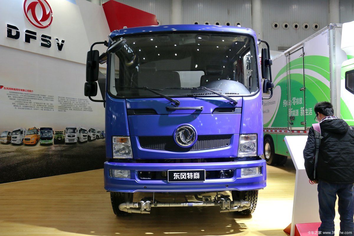 东风特商170马力4x2洒水车